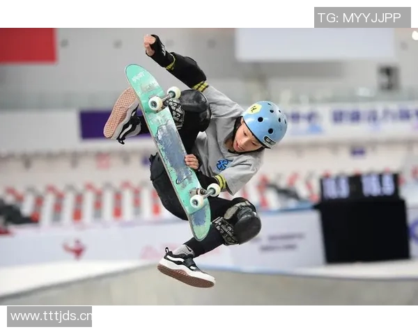 武汉滑板队在滑板精英赛中的灵活性表现与战术分析